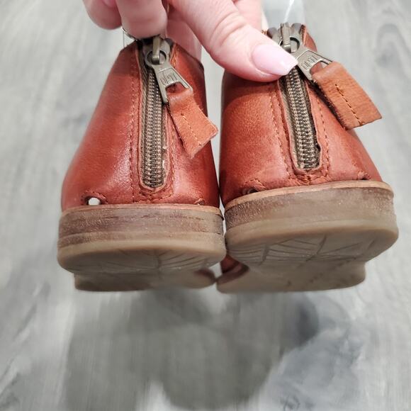 Miz Mooz Red Sandals - Picture 5 of 11